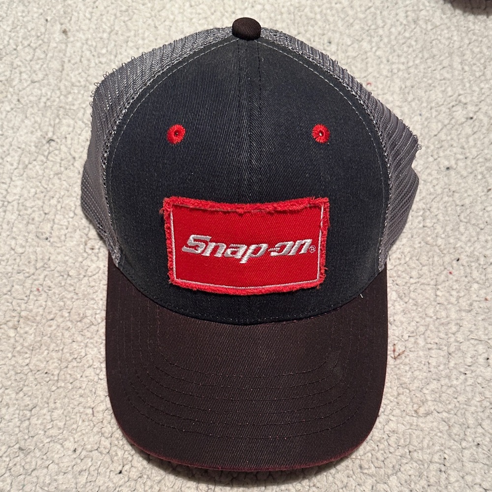 BRAND NEW Snap-On - Trucker Hat